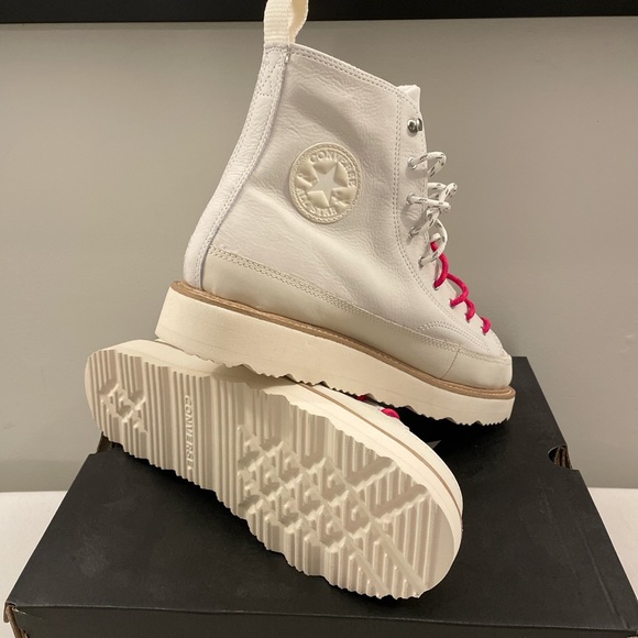 Converse Chuck Taylor Crafted Boot Hi - Picture 2 of 5